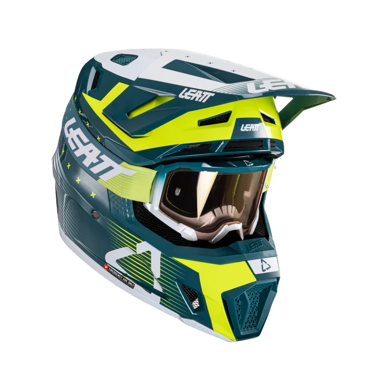 Helmet Kit Moto 7.5 with 4.5 Goggle