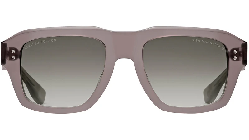 Magnaleapr Vintage Grey Crystal