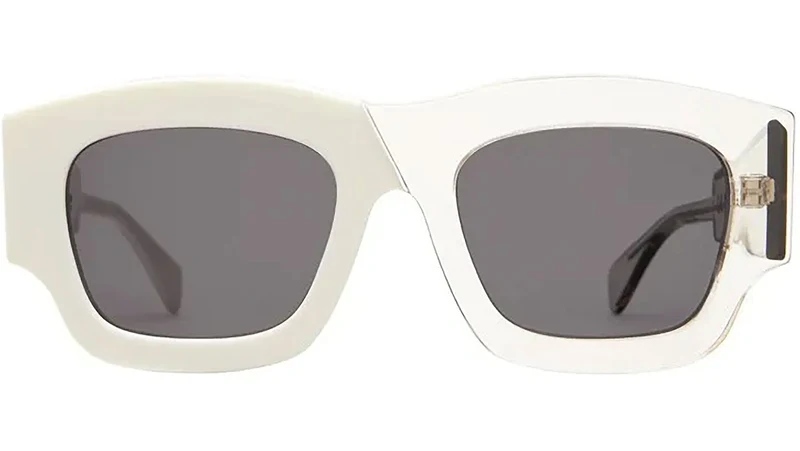 C8 Sun Milk White